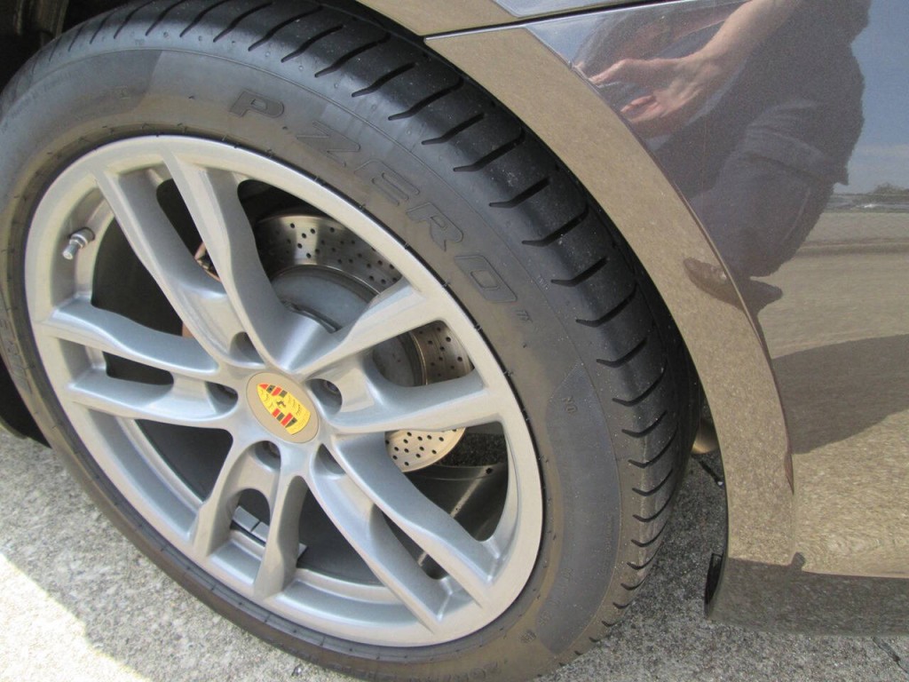 2015 Porsche Cayman Image 22