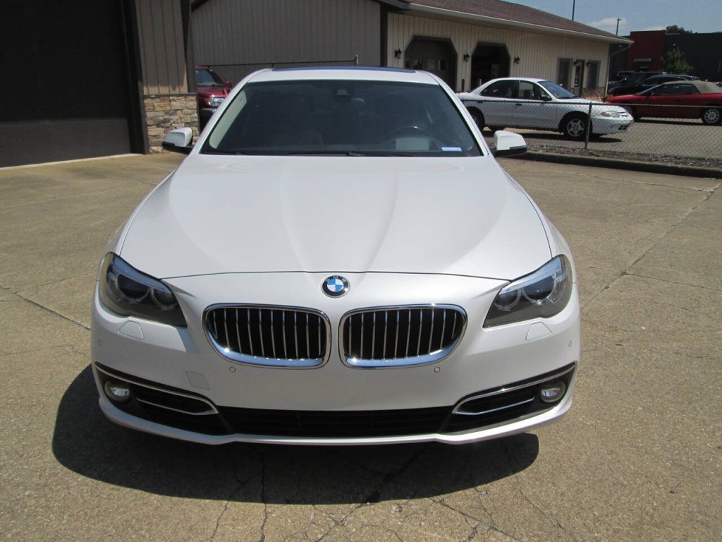 2016 BMW 5 Series Image 3