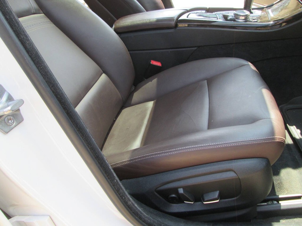 2016 BMW 5 Series Image 13