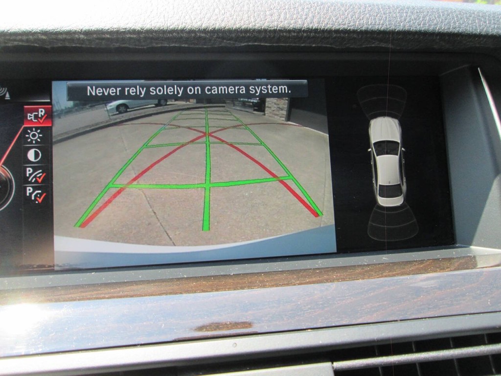 2016 BMW 5 Series Image 21