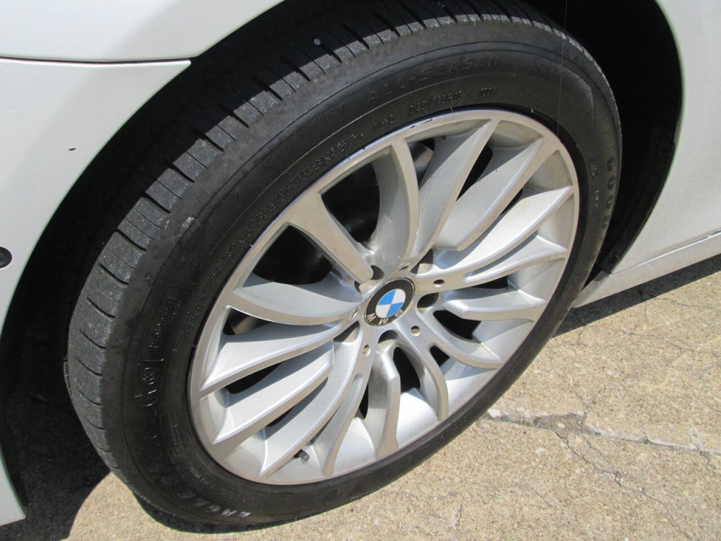 2016 BMW 5 Series Image 26