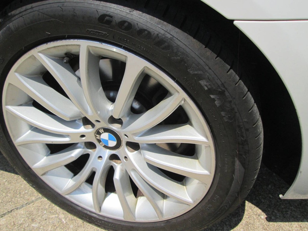 2016 BMW 5 Series Image 27