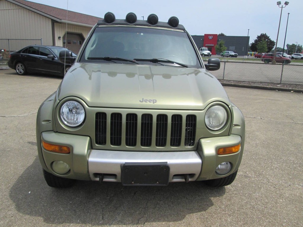 2002 Jeep Liberty Image 3