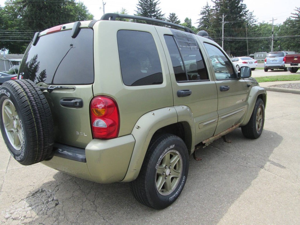 2002 Jeep Liberty Image 7