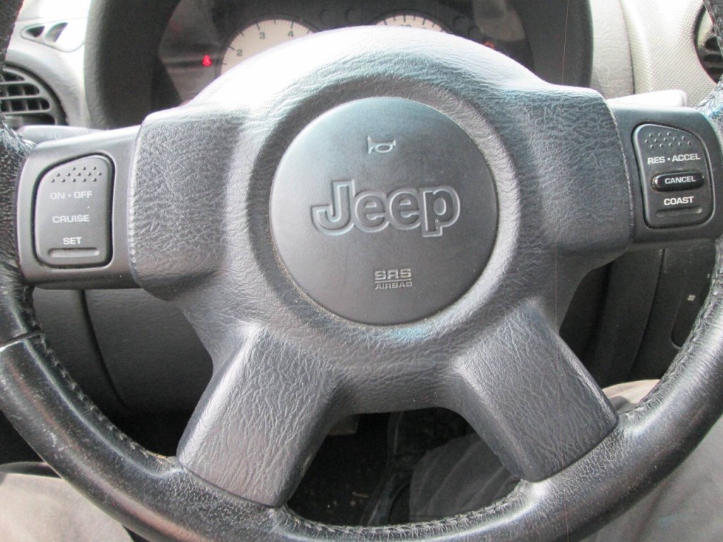 2002 Jeep Liberty Image 19