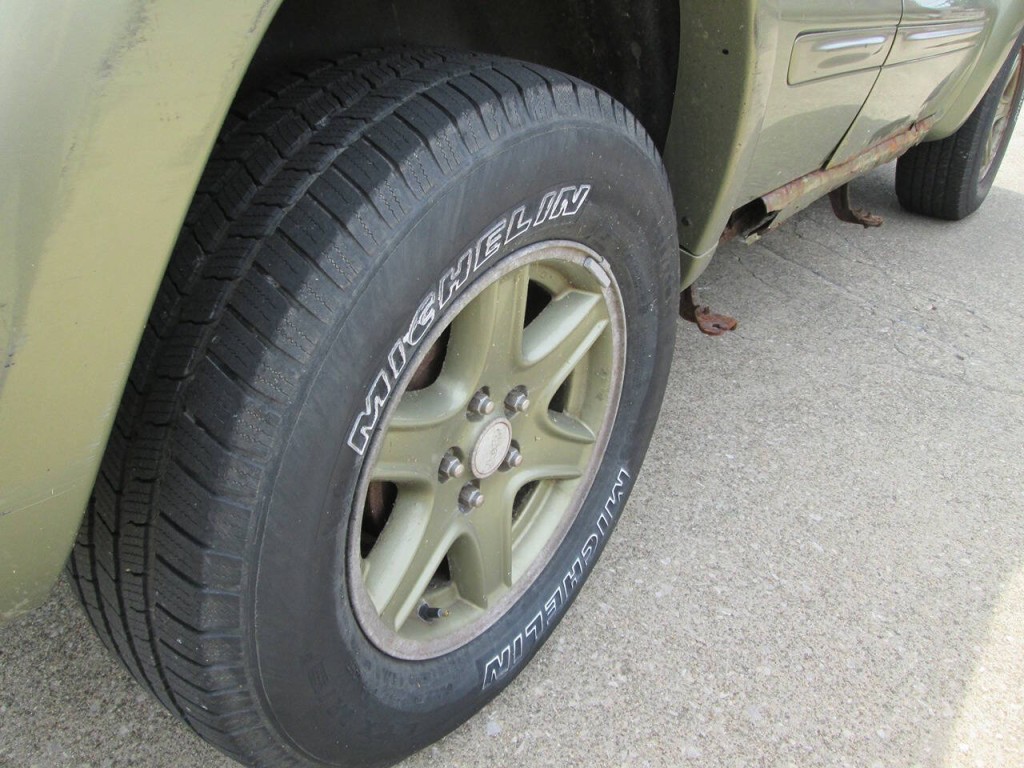 2002 Jeep Liberty Image 25