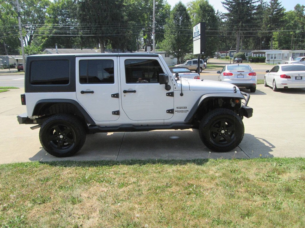 2016 Jeep Wrangler Unlimited Image 8