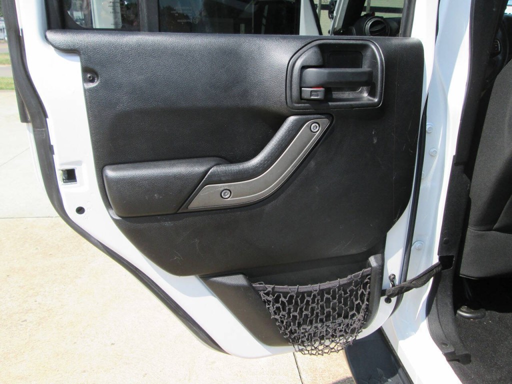 2016 Jeep Wrangler Unlimited Image 15