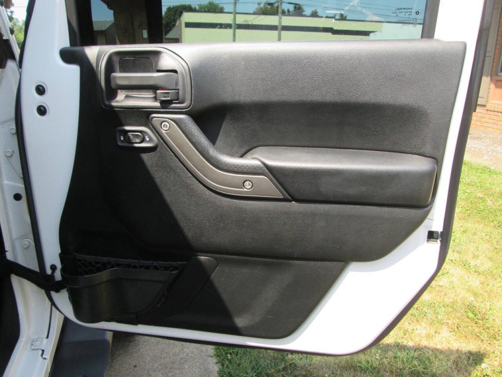 2016 Jeep Wrangler Unlimited Image 17