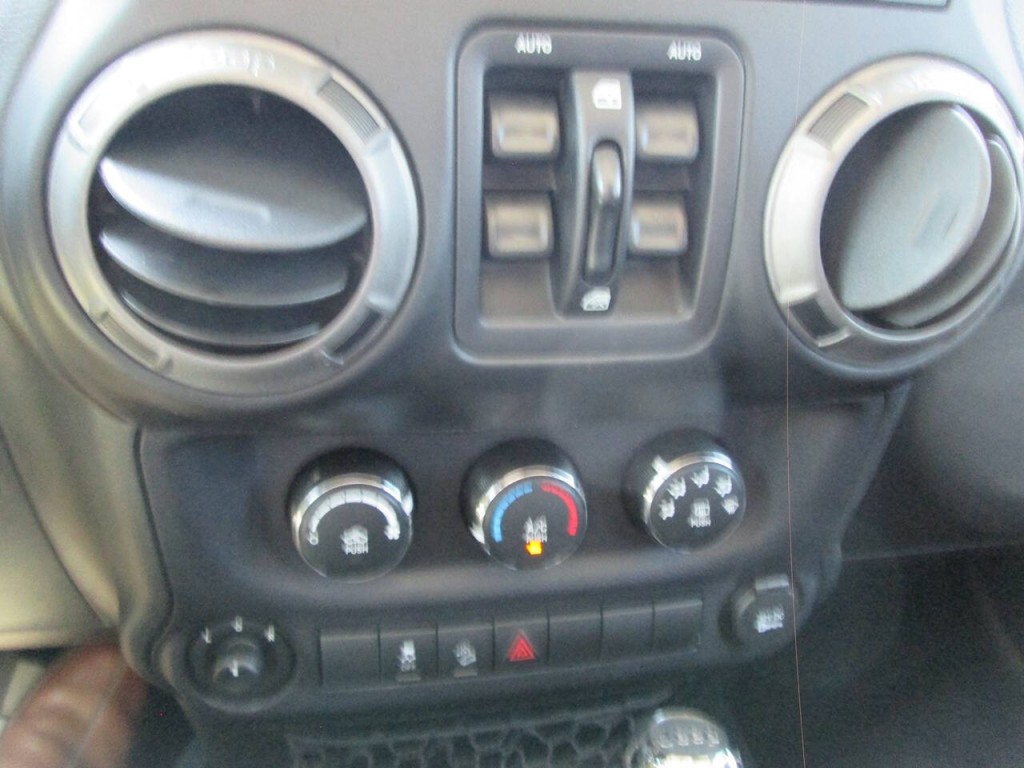2016 Jeep Wrangler Unlimited Image 21