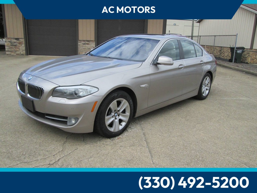 2012 BMW 5 Series Image 1