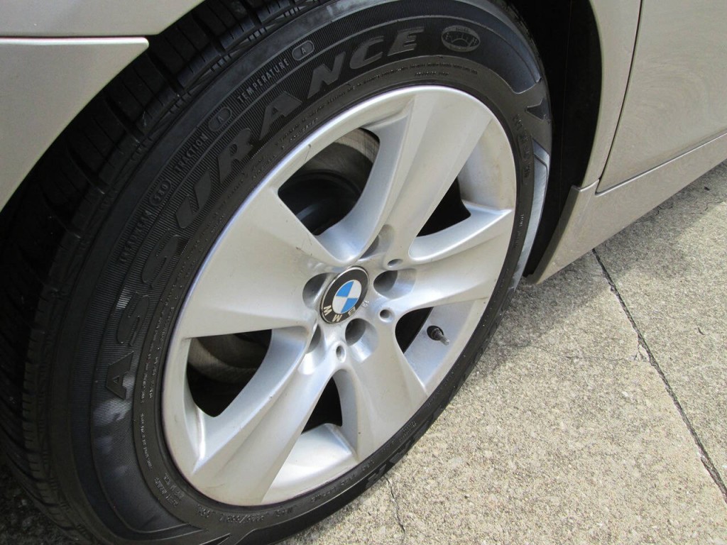2012 BMW 5 Series Image 28