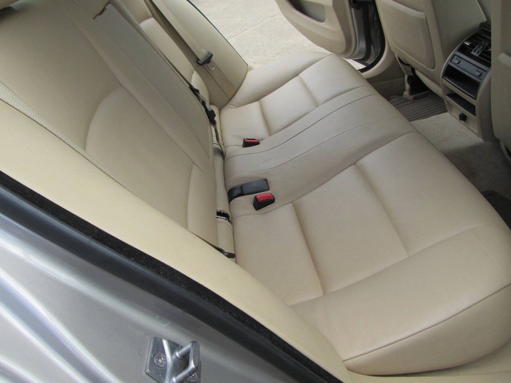 2012 BMW 5 Series Image 12