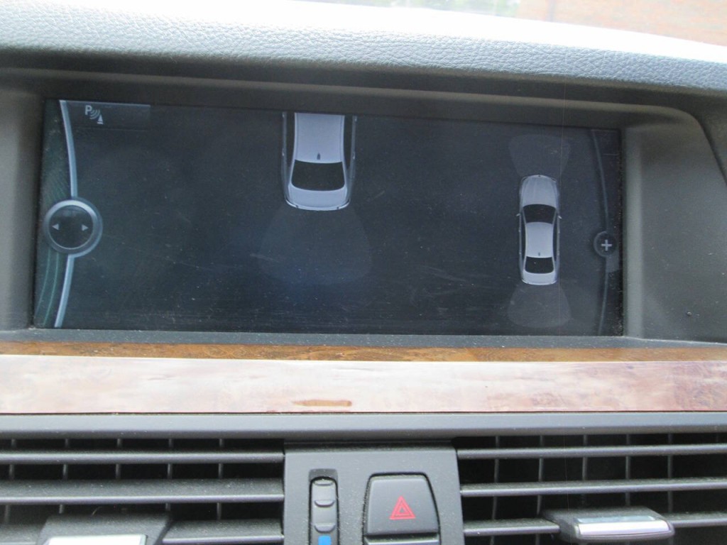 2012 BMW 5 Series Image 21