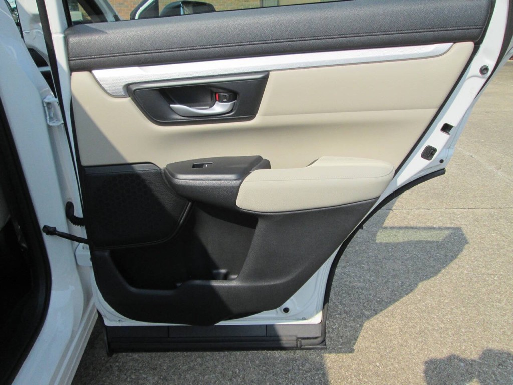 2017 Honda CR-V Image 16