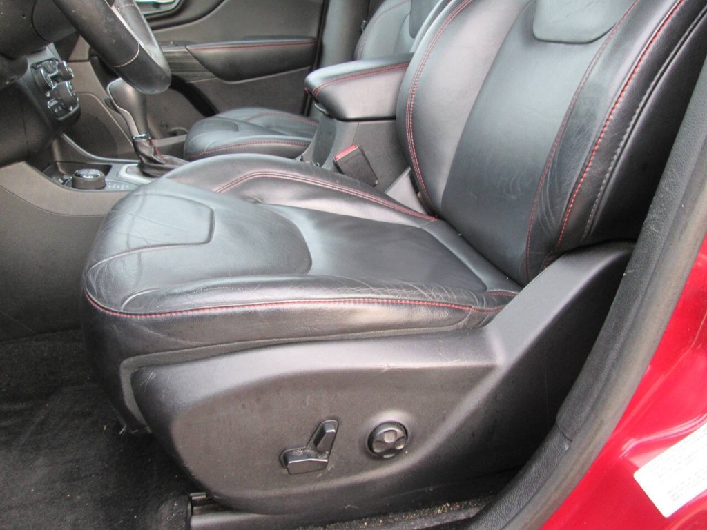 2014 Jeep Cherokee Image 10