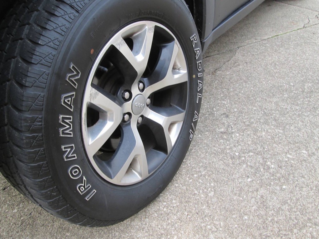 2014 Jeep Cherokee Image 20