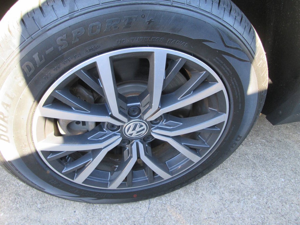 2020 Volkswagen Tiguan Image 24