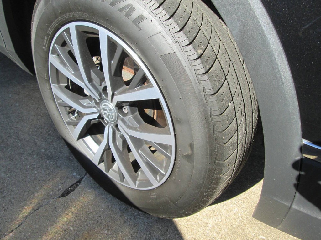 2020 Volkswagen Tiguan Image 25