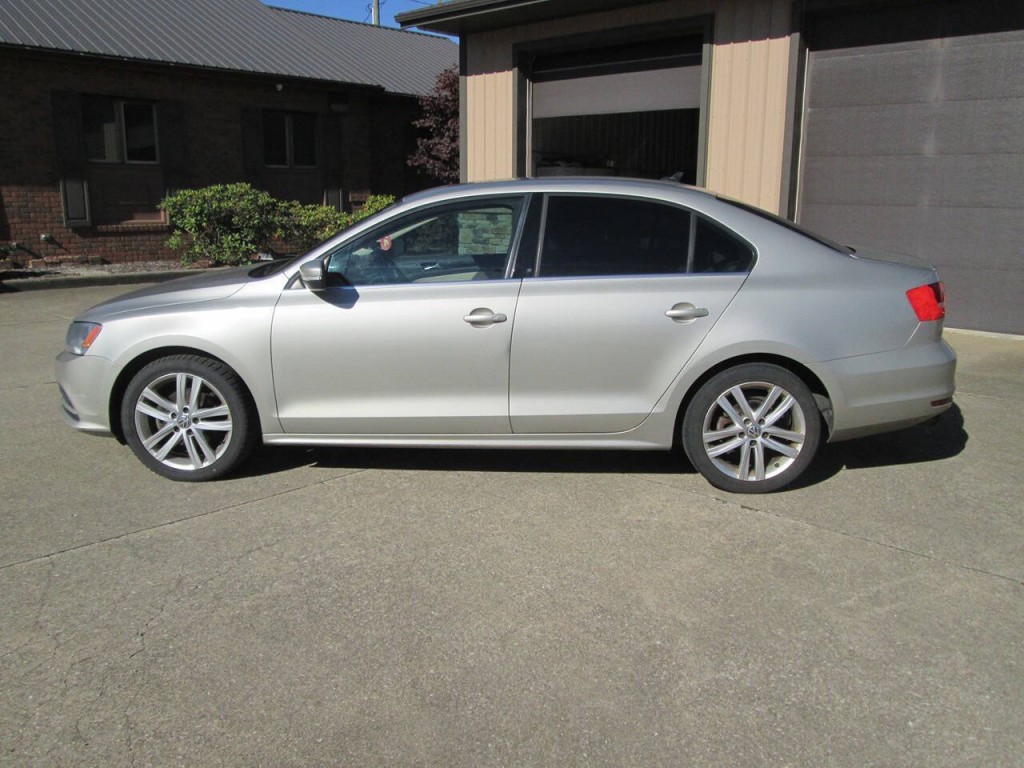 2015 Volkswagen Jetta Image 4