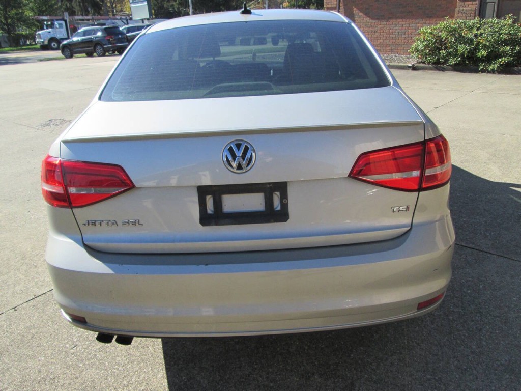 2015 Volkswagen Jetta Image 6