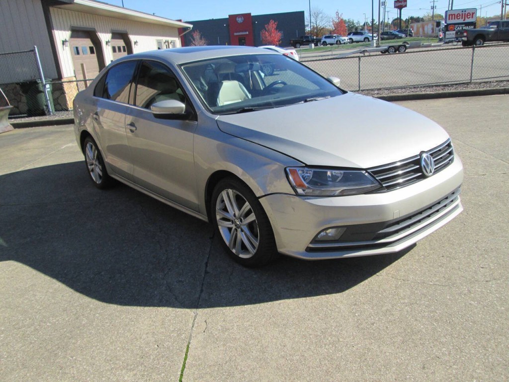 2015 Volkswagen Jetta Image 9