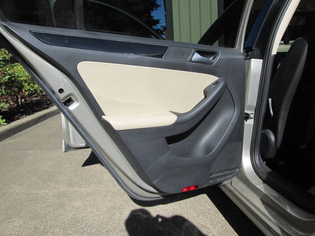 2015 Volkswagen Jetta Image 15