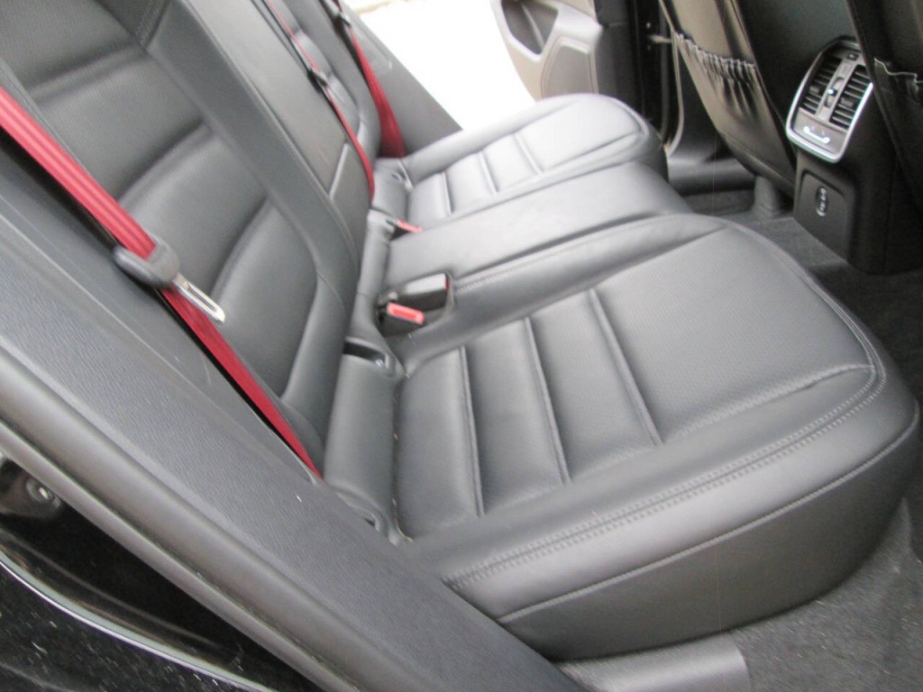 2023 Porsche Macan Image 12