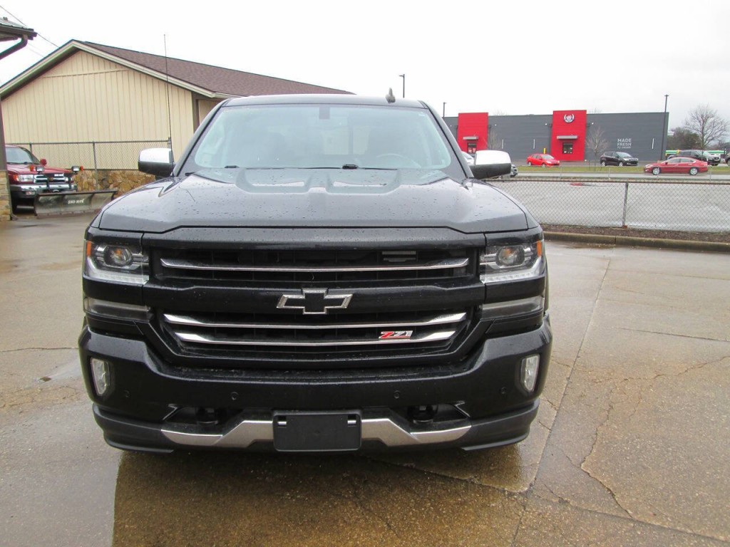 2018 Chevrolet Silverado 1500 Image 3