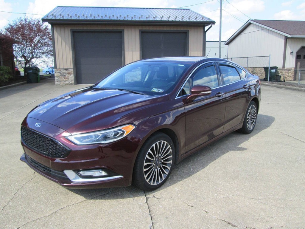 2017 Ford Fusion Image 2