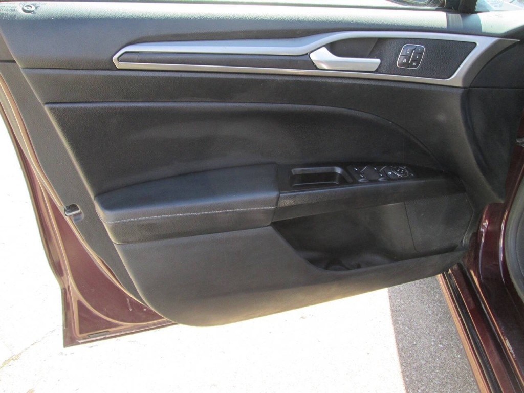 2017 Ford Fusion Image 14