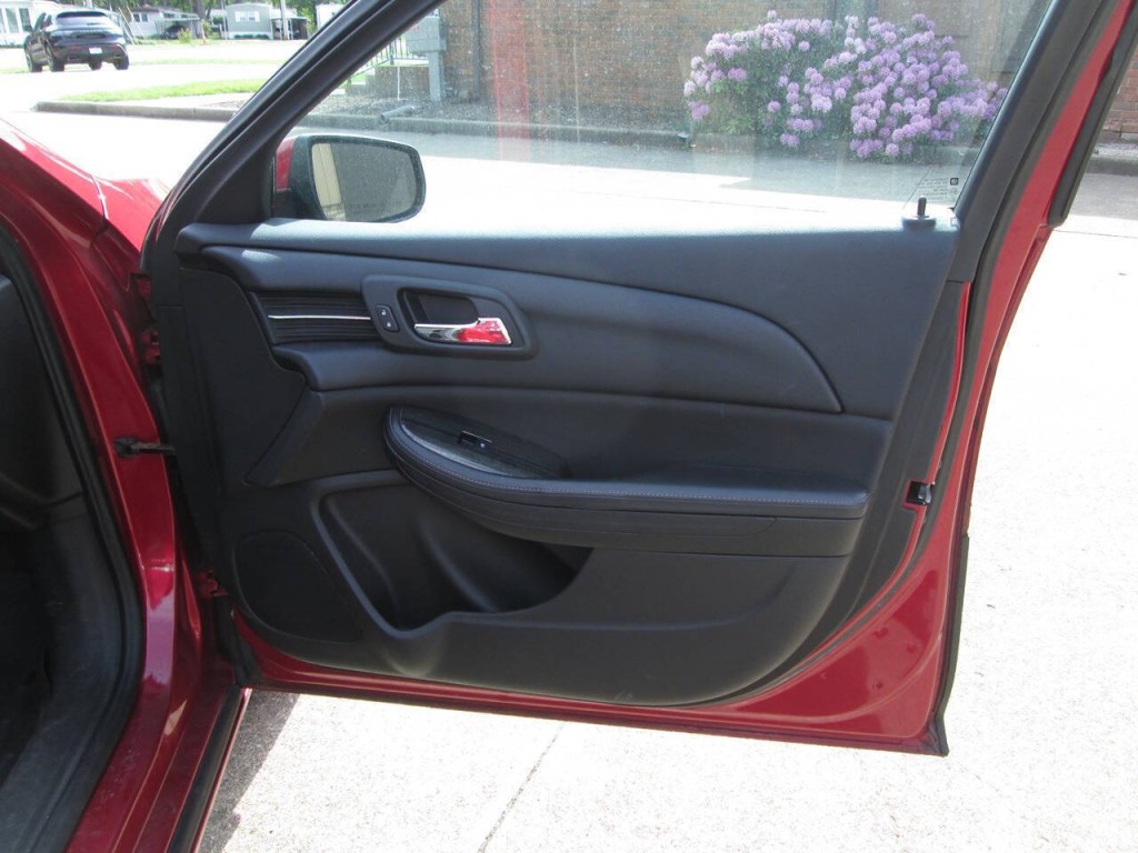 2014 Chevrolet Malibu Image 17