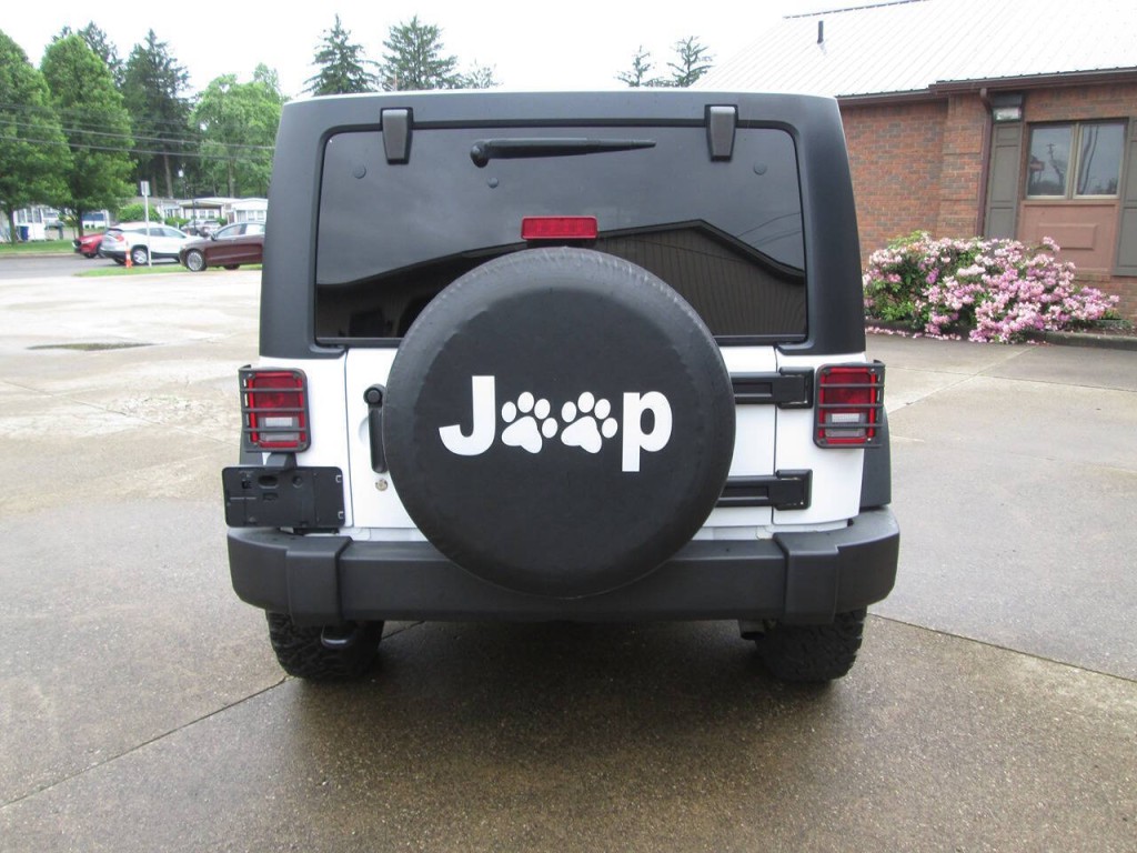 2017 Jeep Wrangler Unlimited Image 6