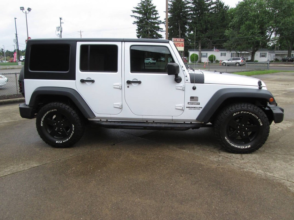 2017 Jeep Wrangler Unlimited Image 8