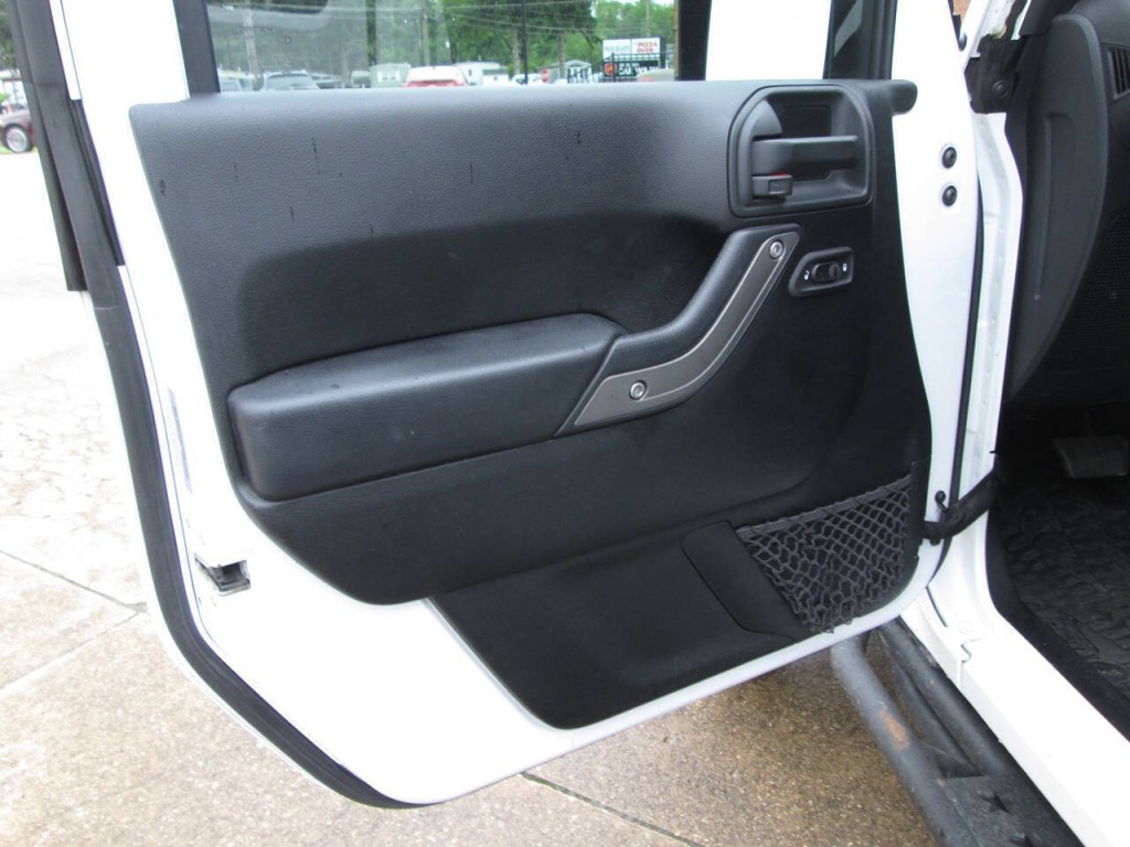 2017 Jeep Wrangler Unlimited Image 14