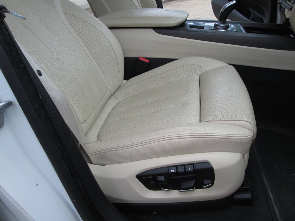 2017 BMW X5 Image 13