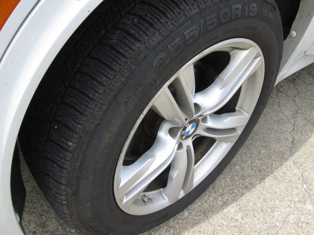 2017 BMW X5 Image 24