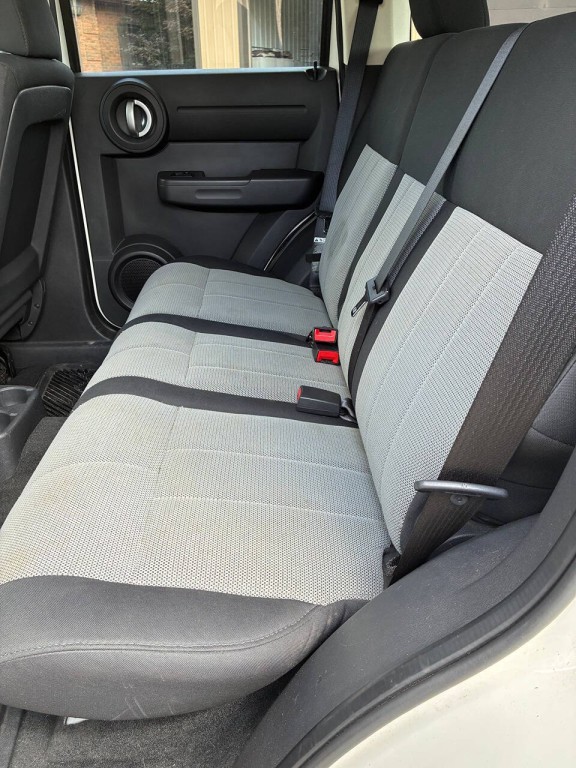2008 Dodge Nitro Image 8