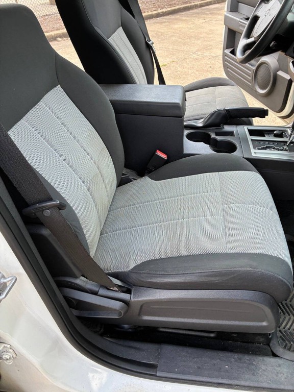 2008 Dodge Nitro Image 9