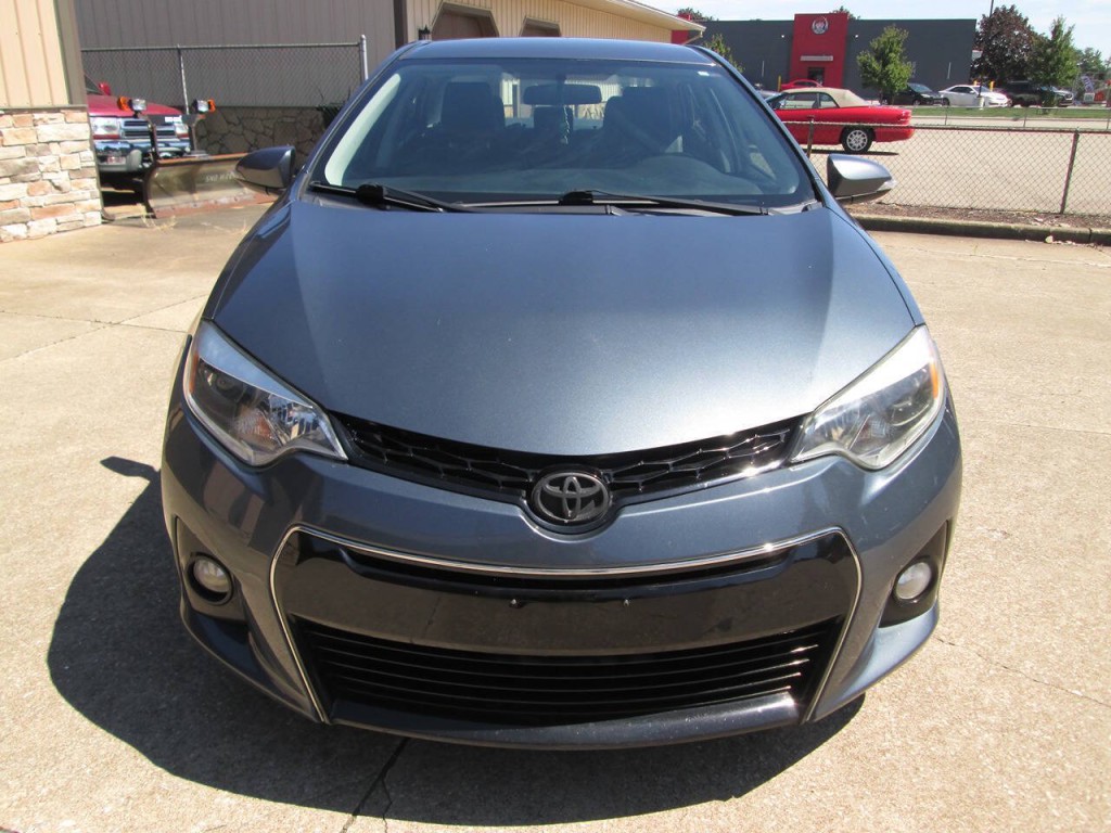 2016 Toyota Corolla Image 3