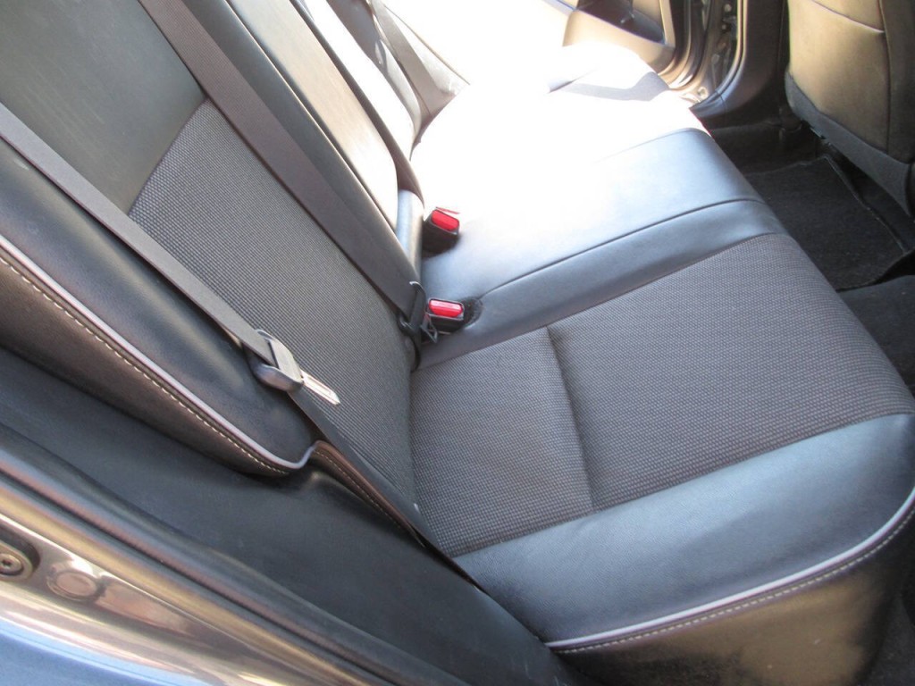 2016 Toyota Corolla Image 11