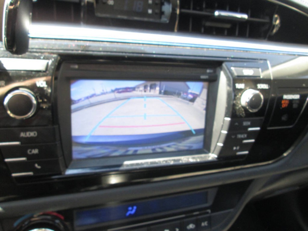 2016 Toyota Corolla Image 21