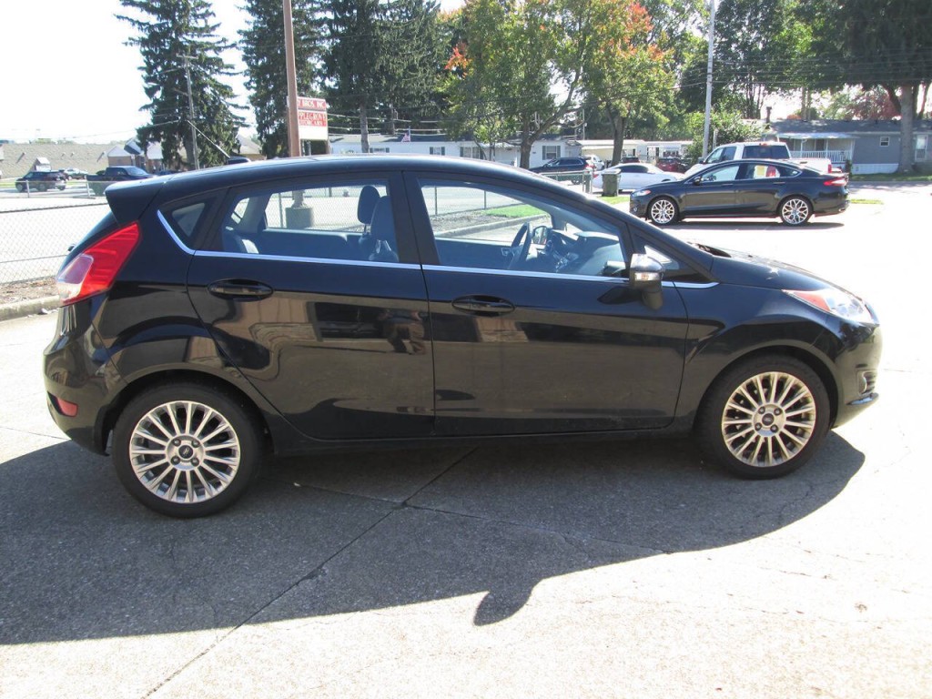 2016 Ford Fiesta Image 8