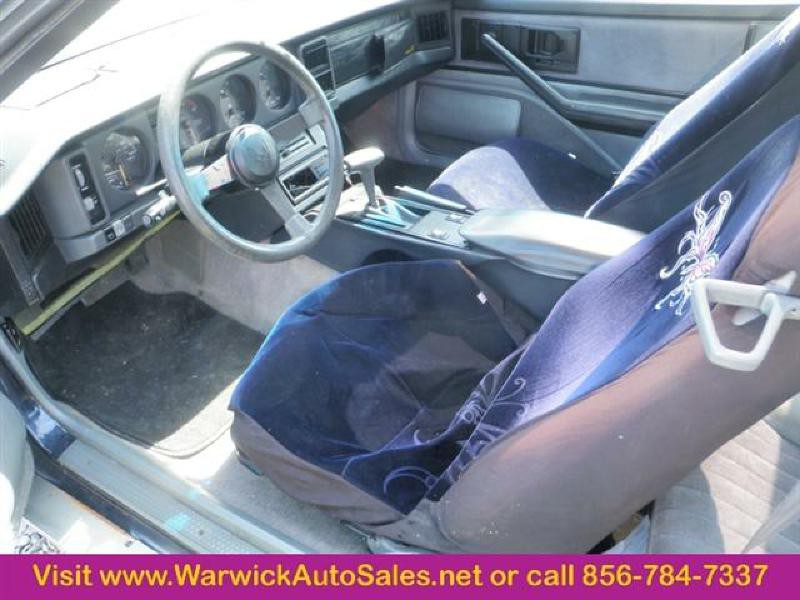 1986 Pontiac Firebird Image 2