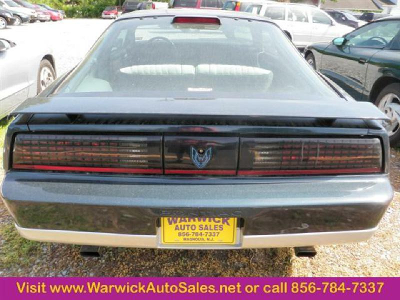 1986 Pontiac Firebird Image 4