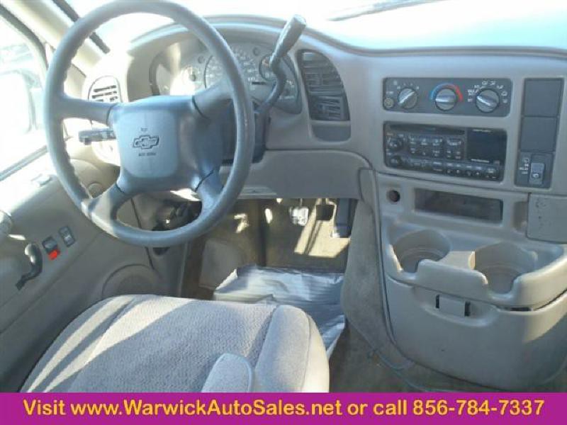 2002 Chevrolet Astro Image 7