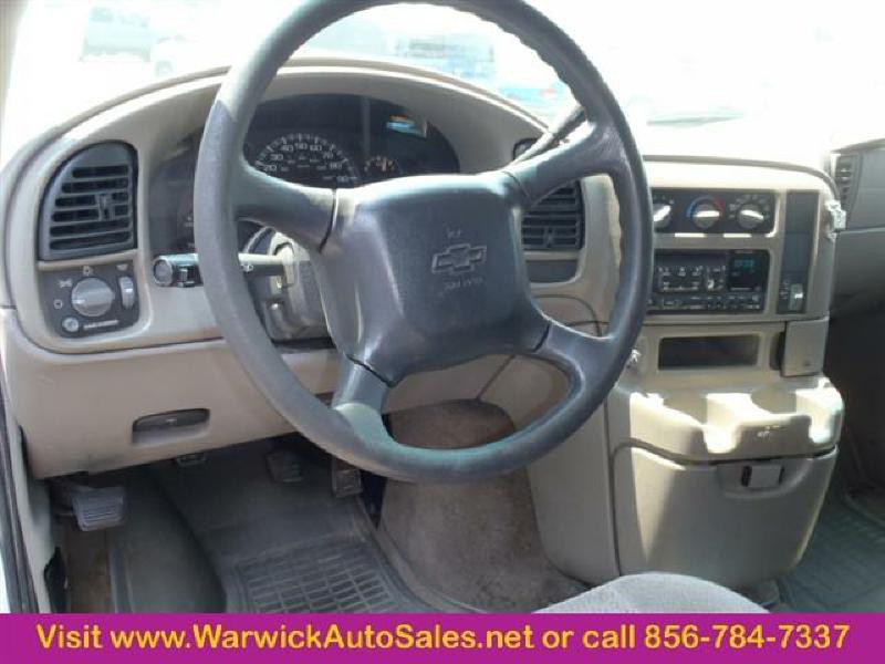 2003 Chevrolet Astro Image 7