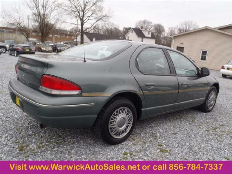 1995 Chrysler Cirrus Image 3
