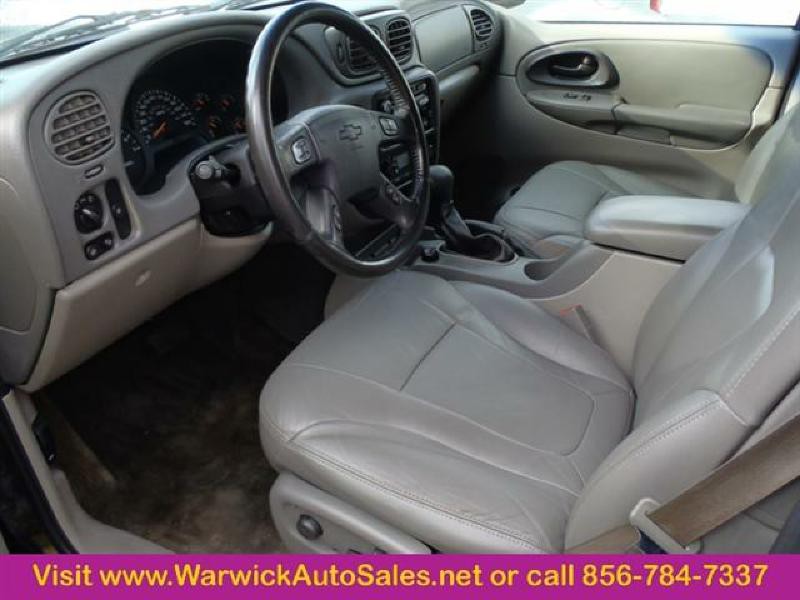 2002 Chevrolet Trailblazer Image 2