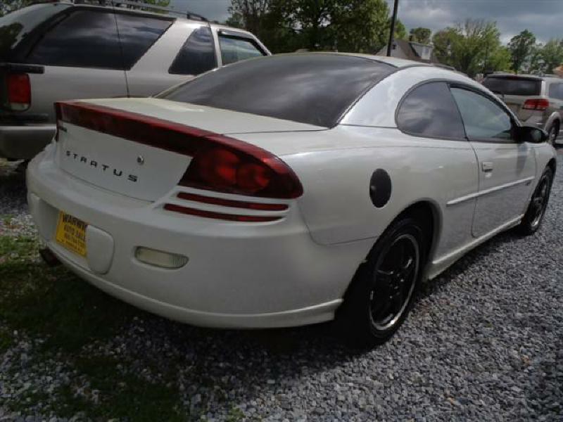 2002 Dodge Stratus Image 3